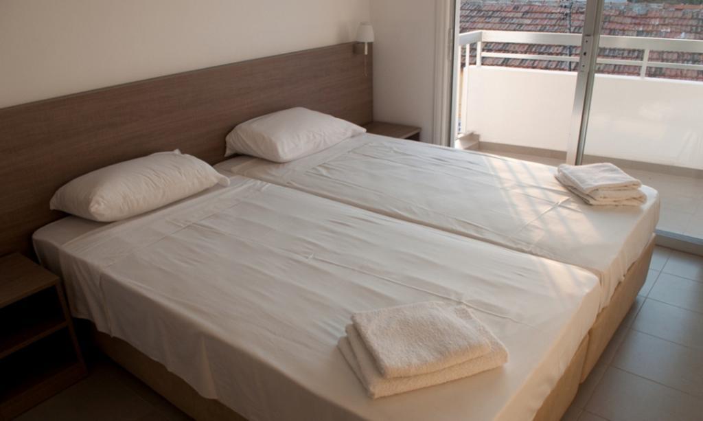 St. George Rent Rooms Larnaca Eksteriør billede